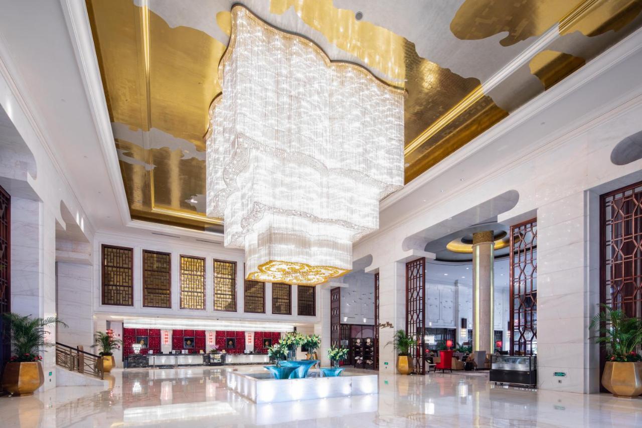 Hotel Wyndham Grand Plaza Royale Colorful Yunnan à Kunming Extérieur photo