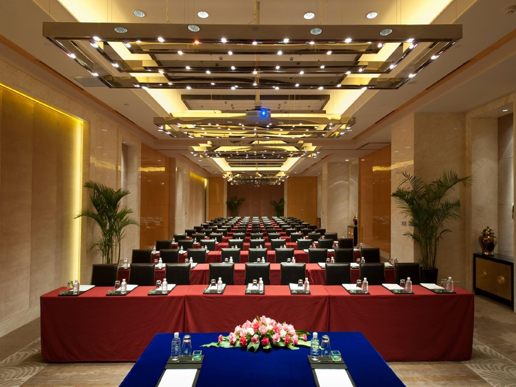 Hotel Wyndham Grand Plaza Royale Colorful Yunnan à Kunming Extérieur photo