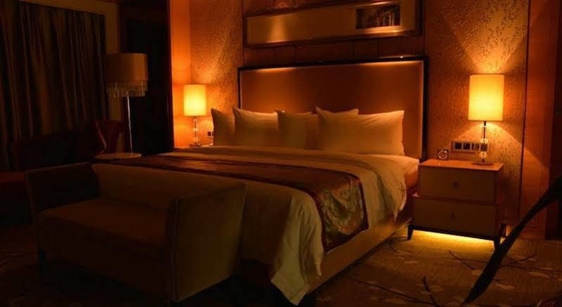 Hotel Wyndham Grand Plaza Royale Colorful Yunnan à Kunming Extérieur photo
