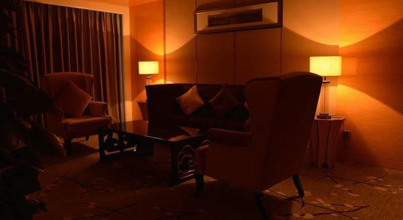 Hotel Wyndham Grand Plaza Royale Colorful Yunnan à Kunming Extérieur photo